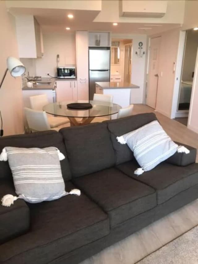 1 Bedroom Apartment (River View)