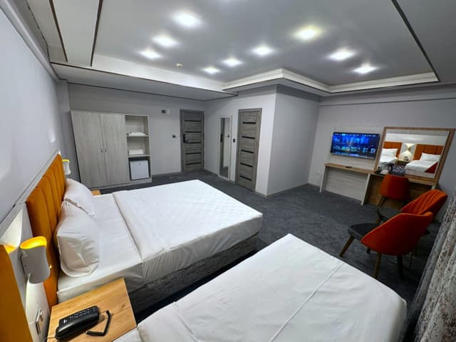 Triple Room - Breakfast Included