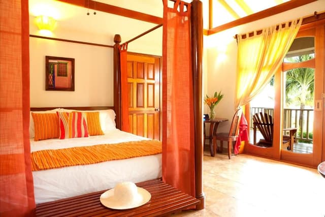 Three-Bedroom Beachview