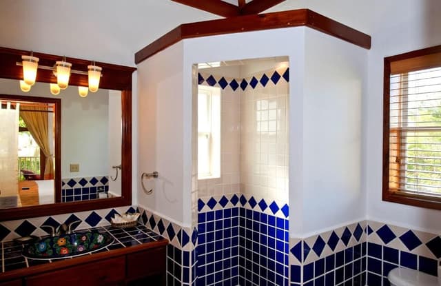 Three-Bedroom Beachview