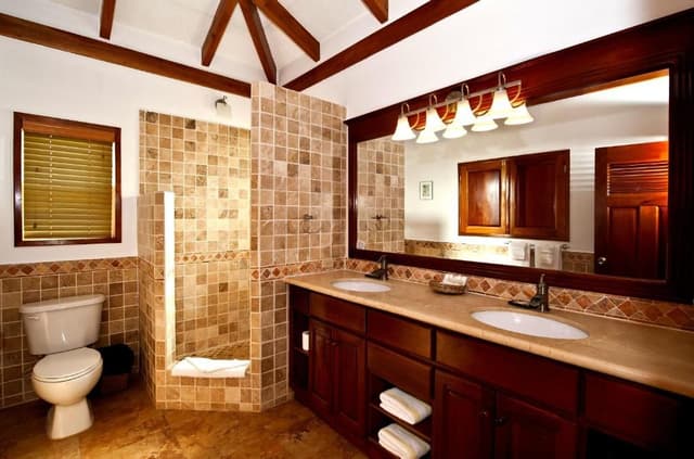 Three-Bedroom Beachfront