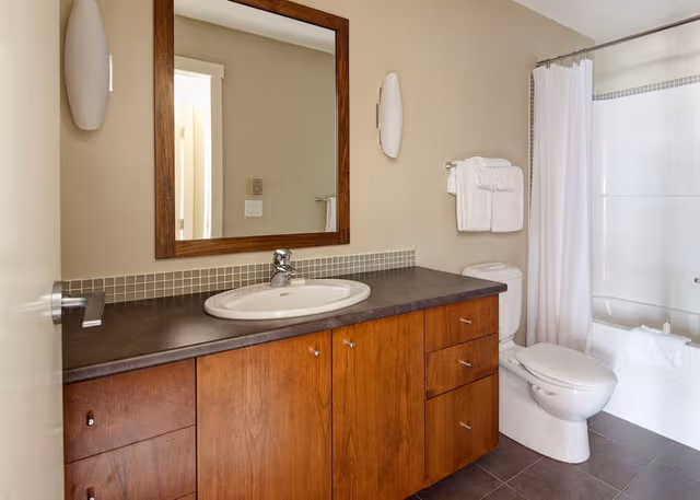 Premium Condos and Townhomes, 3 Bedroom, Kitchen