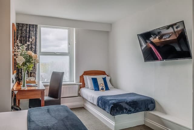 Classic Triple Room