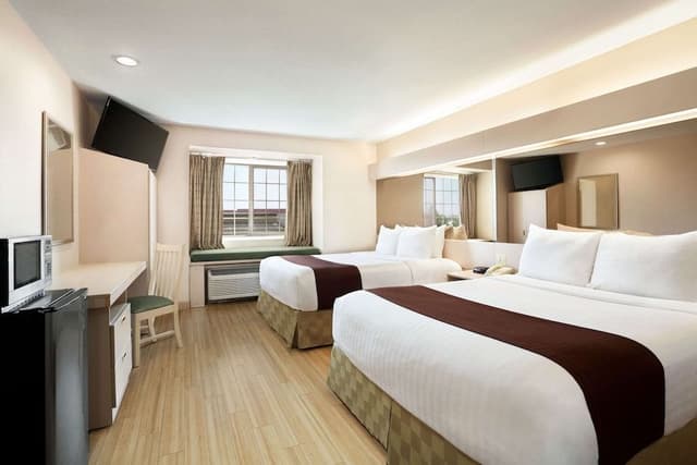 Standard Room, 2 Queen Beds
