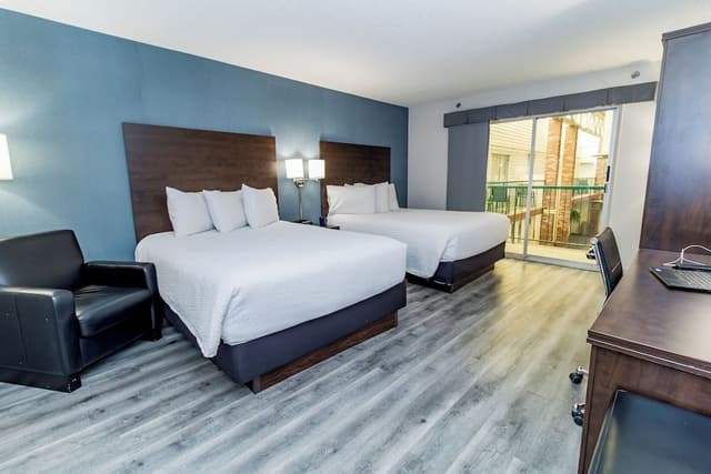 Premier Room, 2 Queen Beds, Balcony