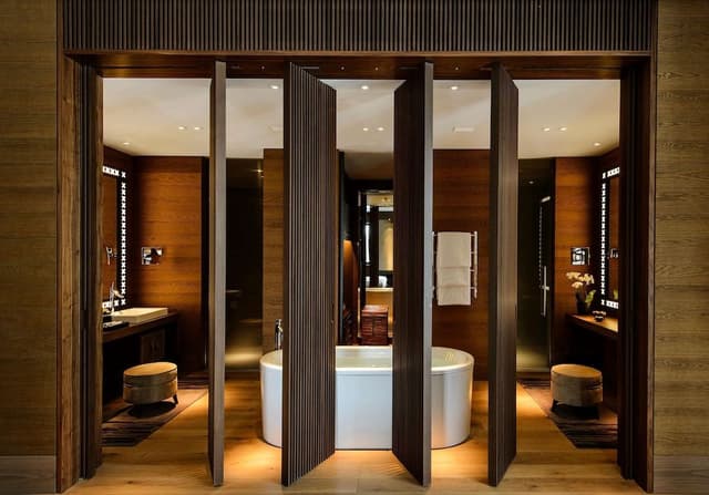 Deluxe Suite (Grand)