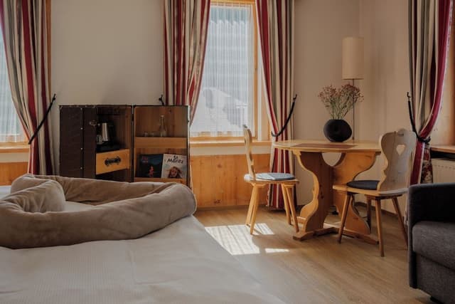 Superior Double Room, Ensuite, Mountain View