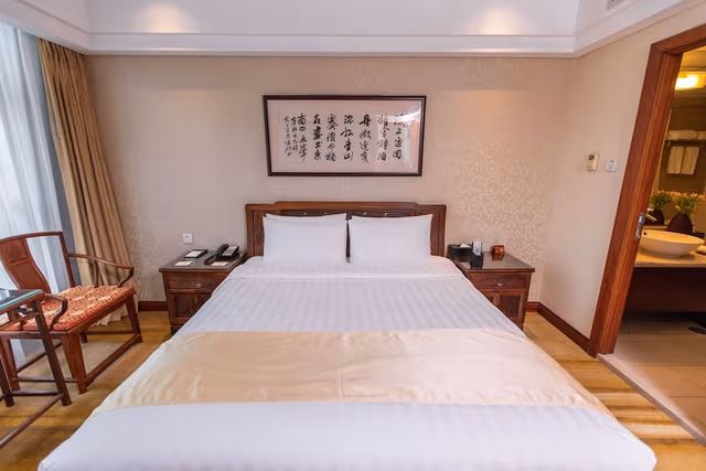 Deluxe Suite