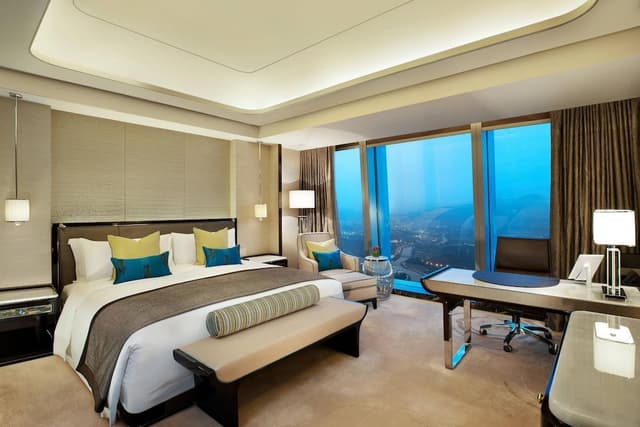 1 King Bed,Urban View,Guest Room