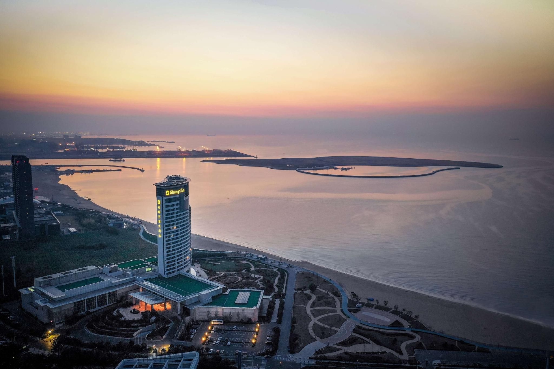 Shangri-La Qinhuangdao0