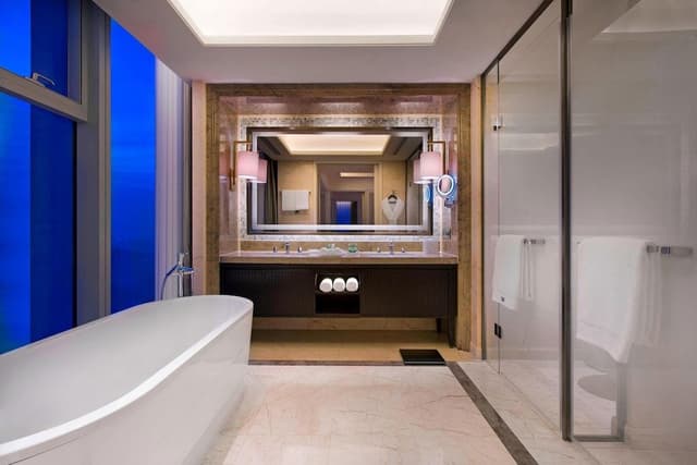 Club lounge access, 1 Bedroom Executive Suite, 1 King