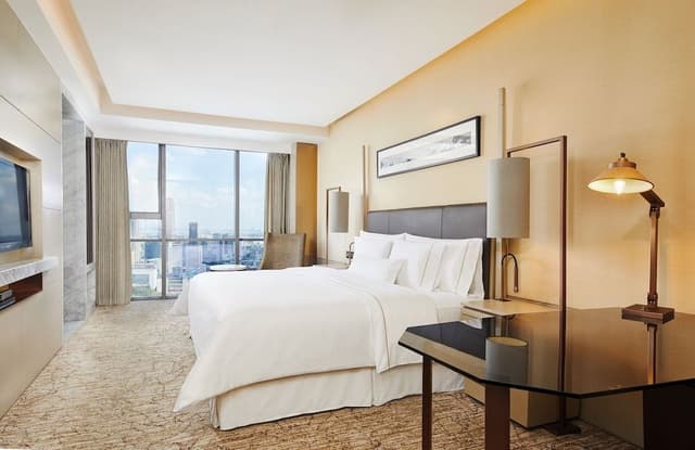 Club Room, 1 King Bed