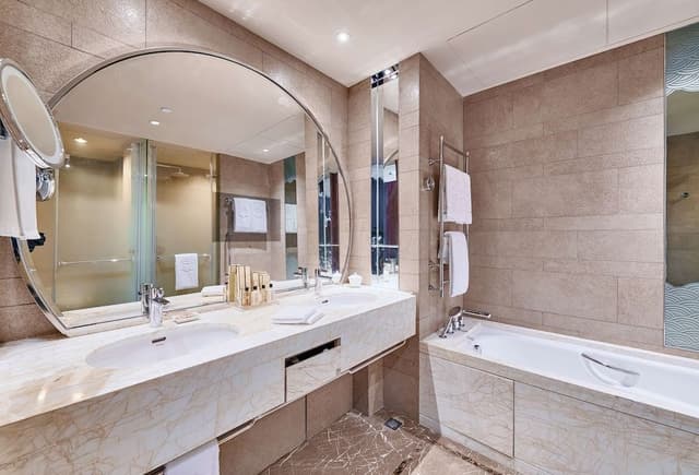 Executive Suite, 1 King Bed