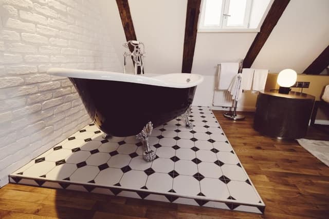 Deluxe Double Room with Bath