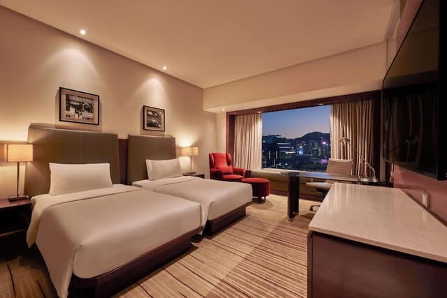 Deluxe Twin Room
