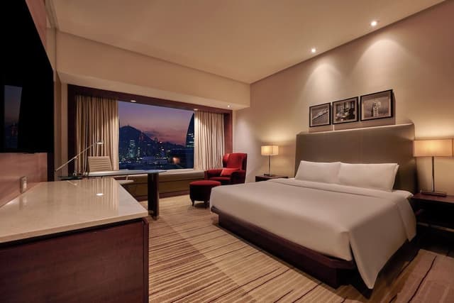 Deluxe King Room
