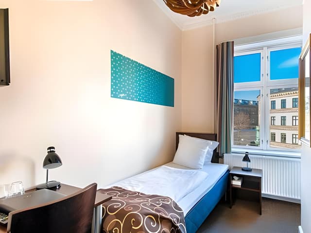 Small Single Room