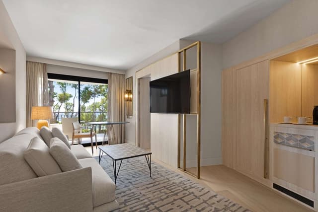 SUITE PARTIAL SEA VIEW