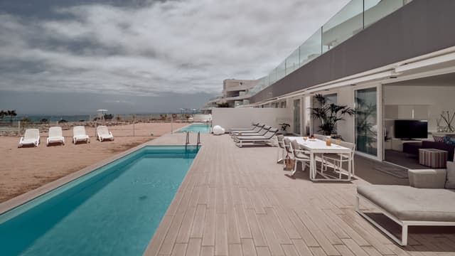 Infinity Mar-Suite 3 dormitorios Vista Mar lateral con Piscina privada y Jacuzzi