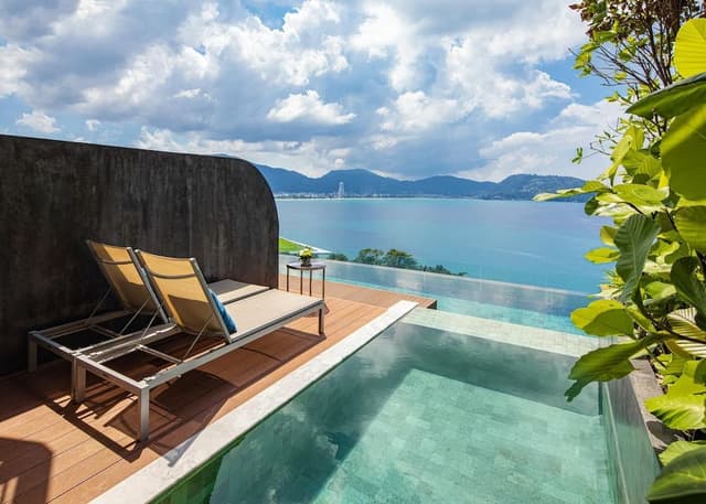 Double Pool Access with Ocean View