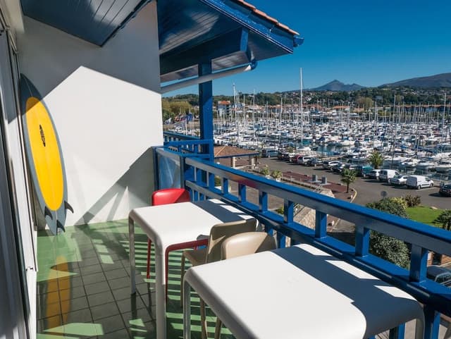 Duplex, 1 Bedroom, Harbor View ( or Pool view For 6)