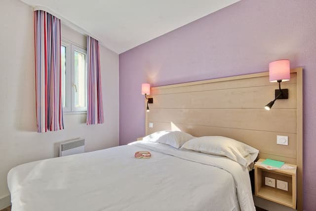 Apartment 6 people - 1 bedroom + 1 sleeping alcove - Terrace or balcony - Garden view