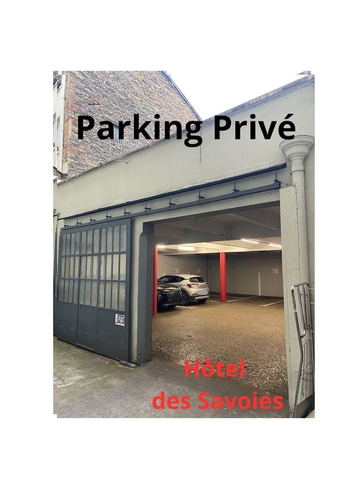 Hotel des Savoies2