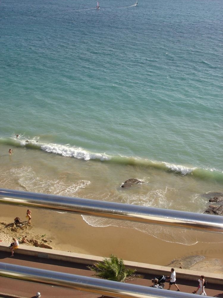 Atlantic Hotel3