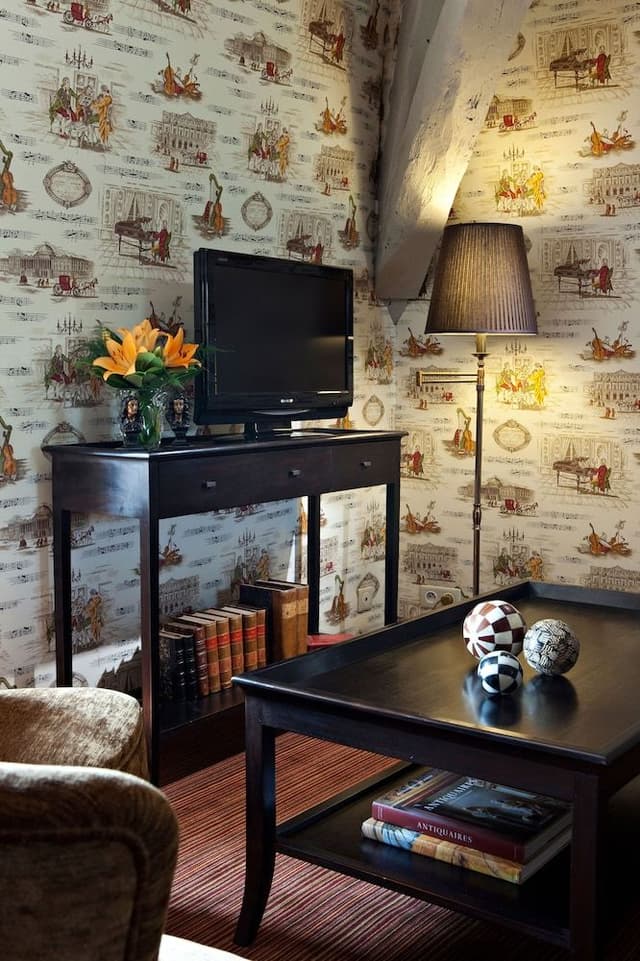 Junior Room