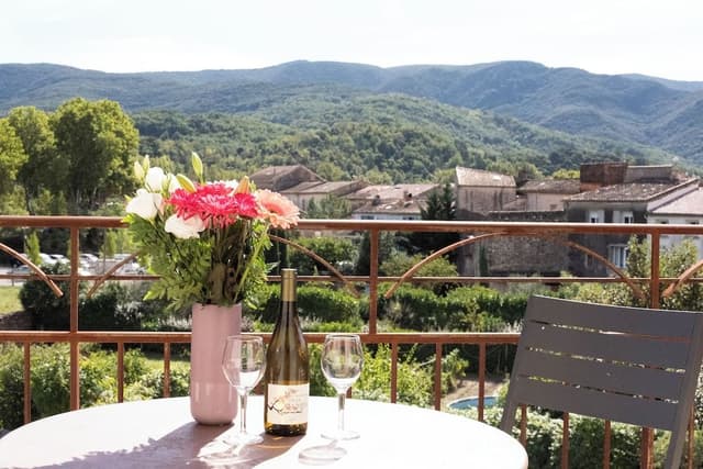 Suite, Terrace, Mountain View