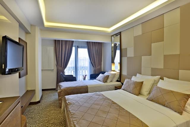 Deluxe Triple Room with Sea View