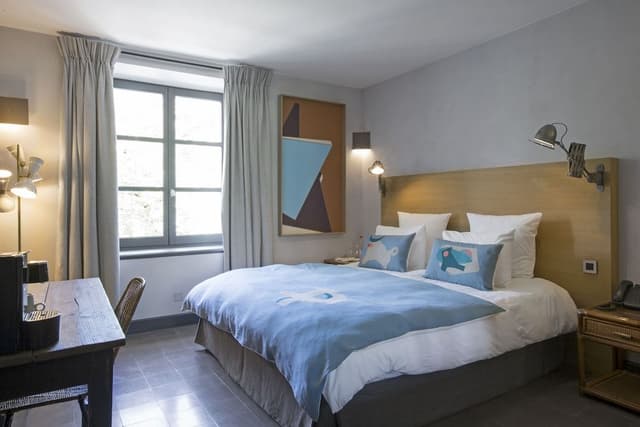 Deluxe room - square view