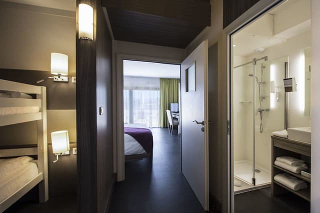 Suite (Prestige)