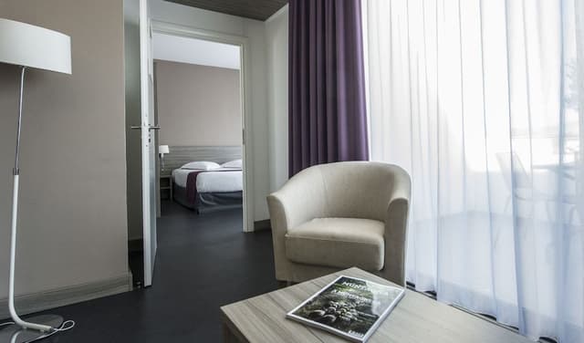 Suite (Prestige)