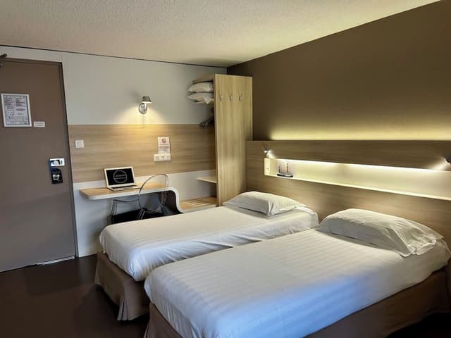 Room, 2 Twin Beds