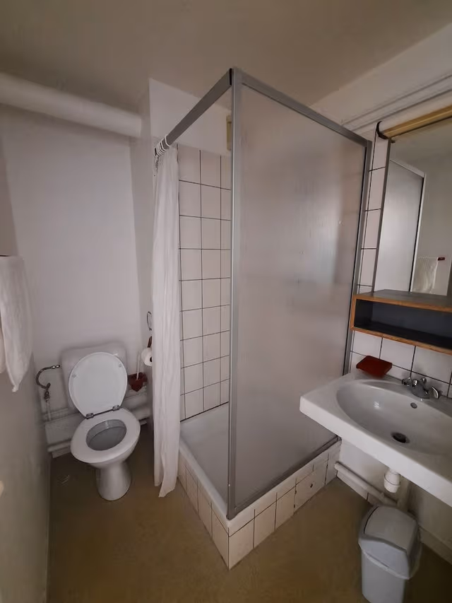 Chambre 2 Pièces 4 Personnes 2 salles d'eau CLASSES