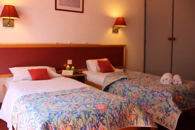 Room, 3 Twin Beds (3 Pers)