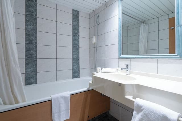 Standard Double Room, Mobility Accessible, Garden View