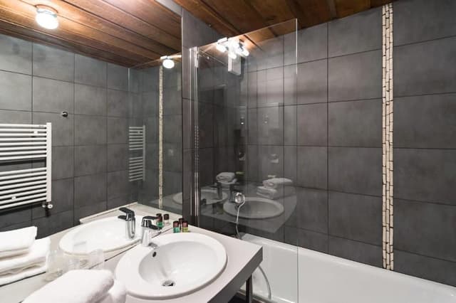 Chambre Double Supérieure (vue montagne)