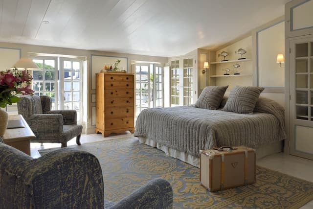 Luxury Suite
