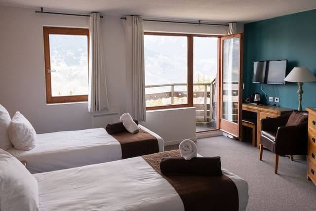 Twin Room, Balcony