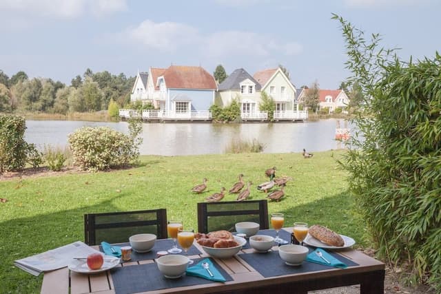 House 6 people - 2 bedrooms - Terrace - Lake view