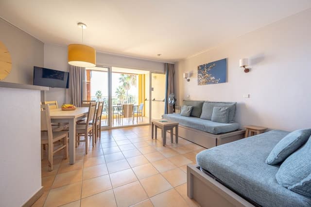 Apartment 6 people - 1 bedroom + 1 sleeping alcove - Terrace or Balcony - sea view - air conditioned