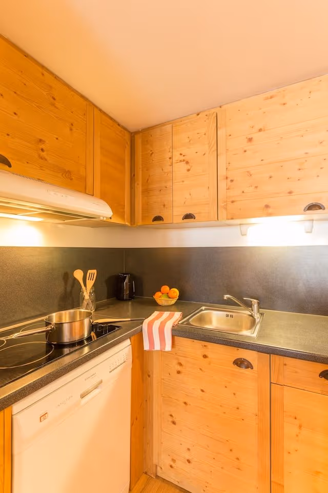 Apartment 6 people - 1 bedroom + 1 sleeping alcove - Balcony