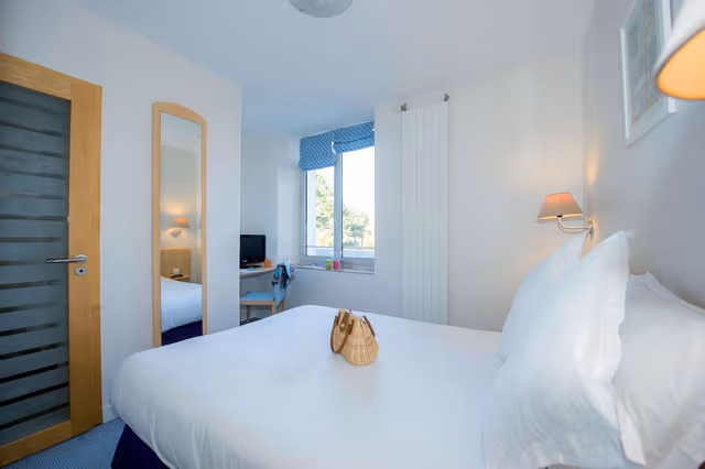 Park Side Comfort Room for 1