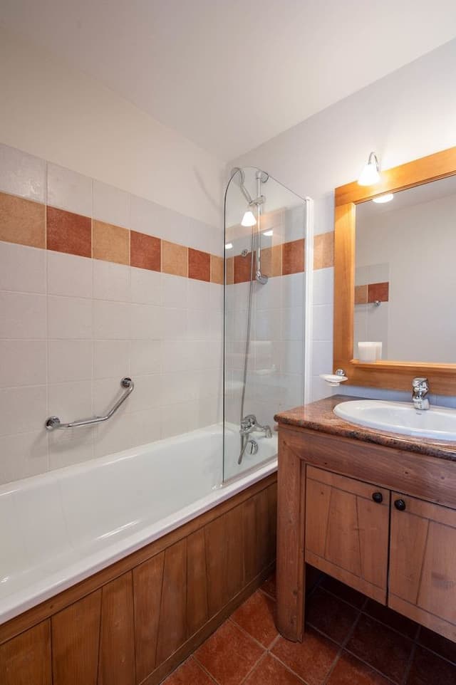 Appartement 10 personnes - 4 chambres - Piscine extérieure - Supérieur - Sans balcon