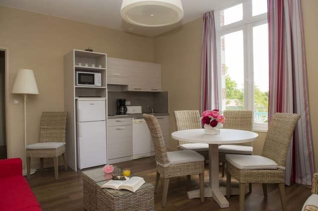 Apartment 1 bedroom, 1 double bed or twin beds and 1 sofa bed