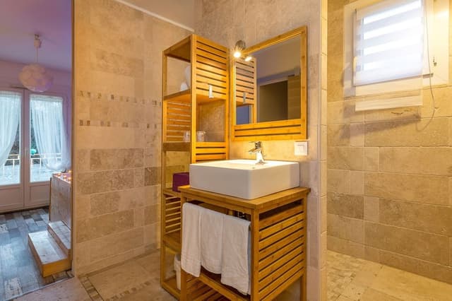 Jaccuzi Room