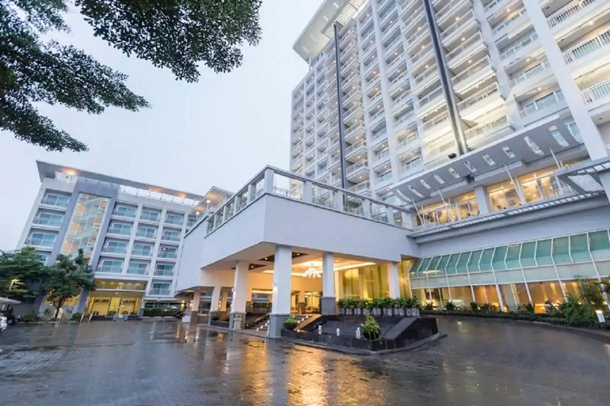 โรงแรมแคนทารี กบินทร์บุรี