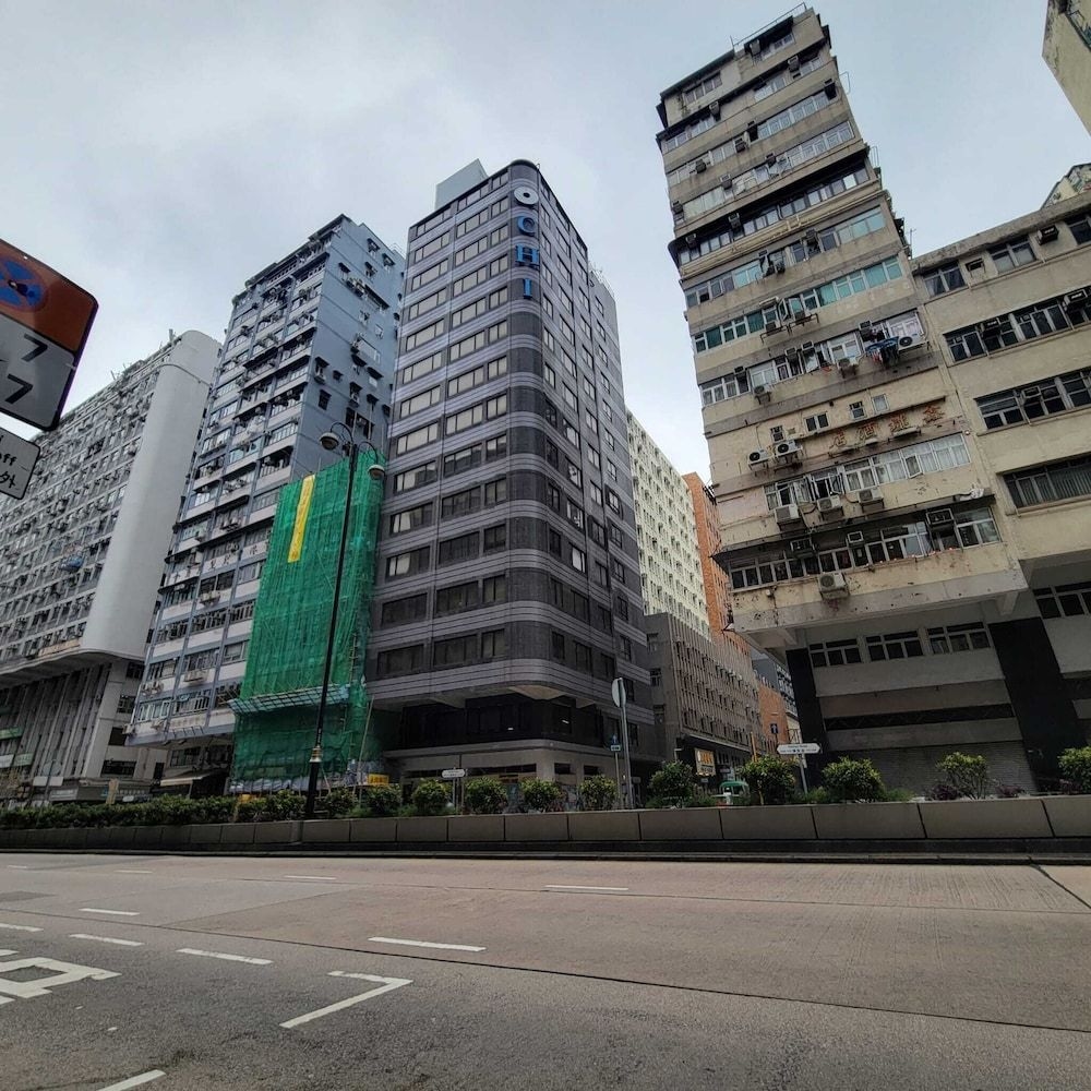 CHI Residences 3140